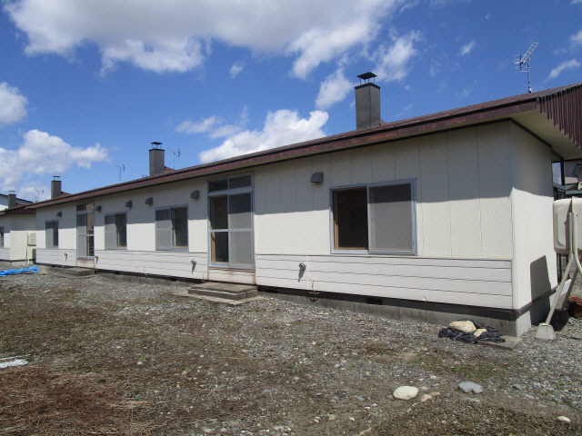 緑苑東棟の外観