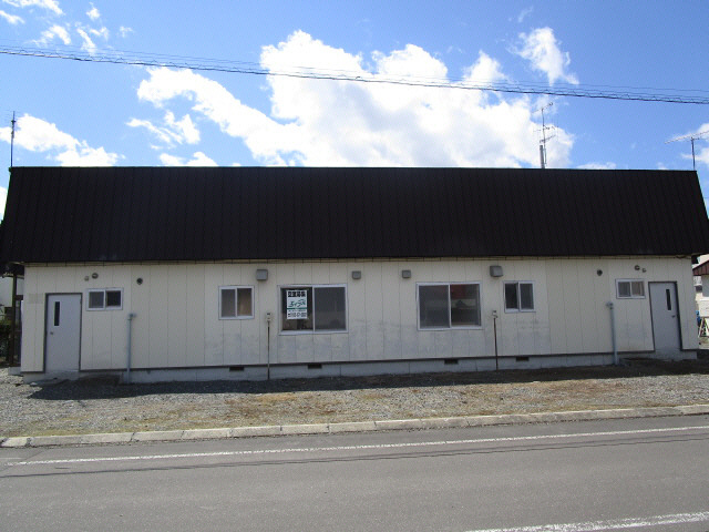 緑苑東棟の外観