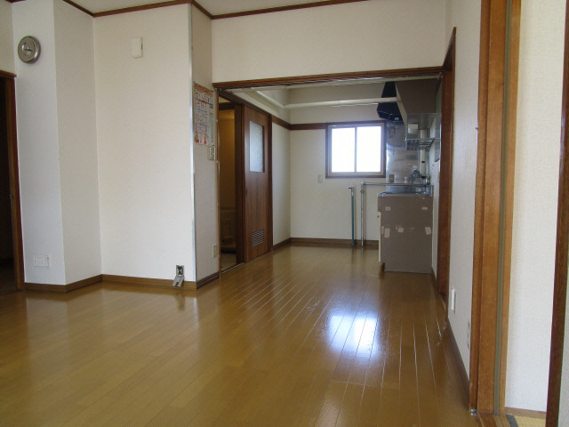 緑苑東棟の居間・リビング