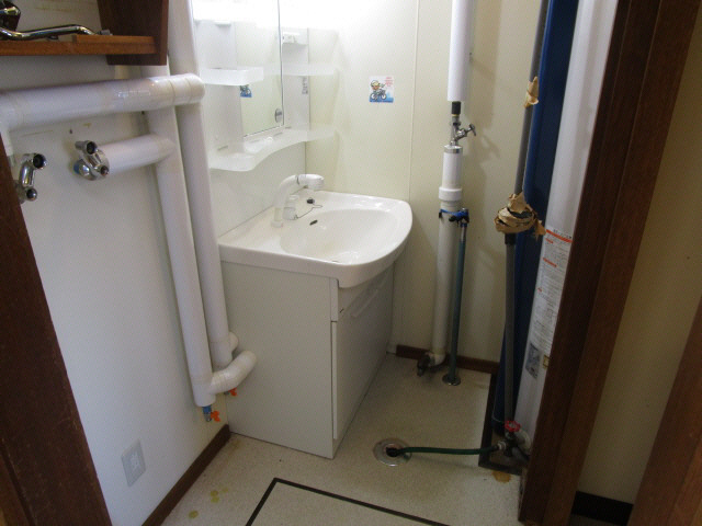 緑苑東棟の洗面所