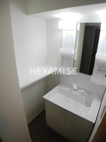 トレジャーフロントステーションの独立洗面台|※同間取りの別の階のお部屋の画像です※現況を優先します