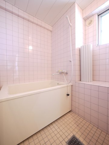 Tierra芳泉Ⅰの浴室