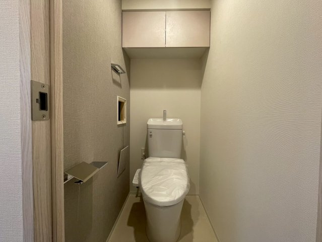 コンフォリア・リヴ博労町一丁目Qのトイレ