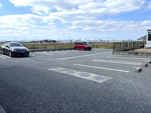 ＲＩＮＫＡの駐車場