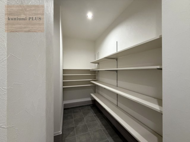 大阪市鶴見区中茶屋1丁目の収納