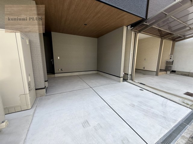 大阪市鶴見区中茶屋1丁目の駐車場