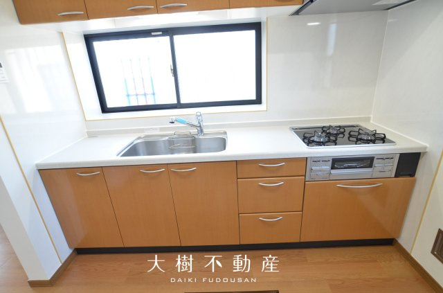 【キッチン】 | 座間市栗原中央5丁目　中古戸建て【仲介手数料無料】