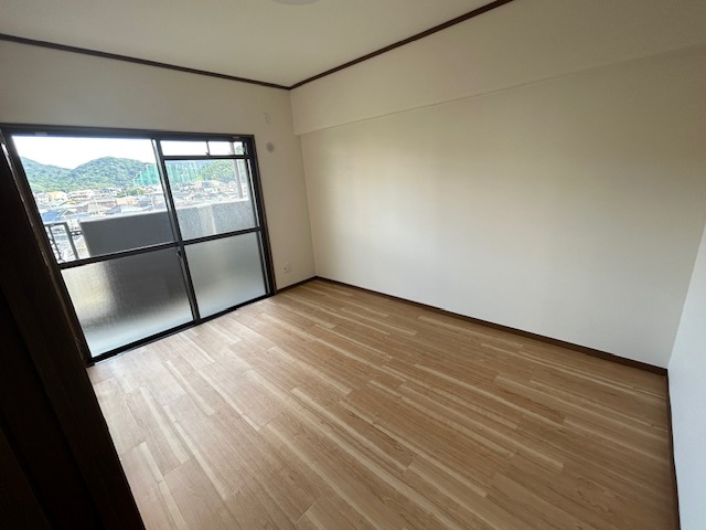 アーデント熊野の洋室