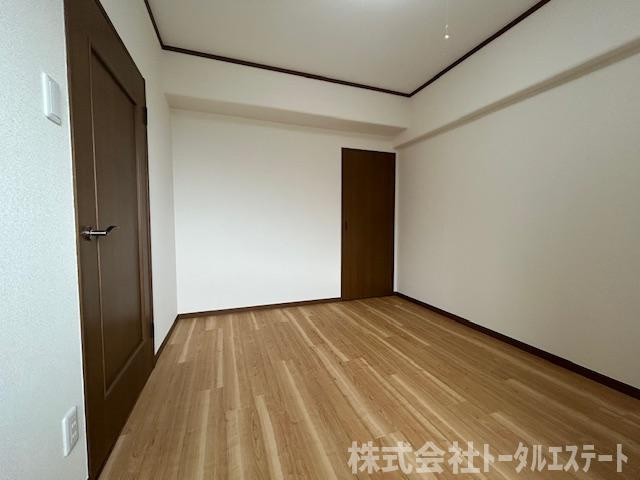 アーデント熊野の洋室