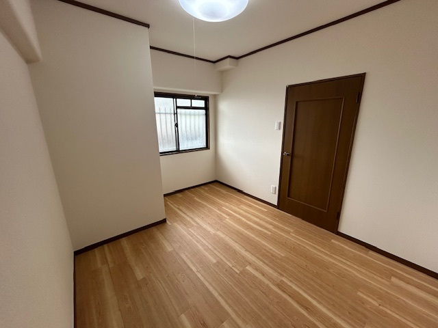 アーデント熊野の洋室