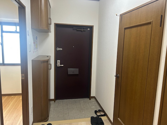 アーデント熊野の玄関