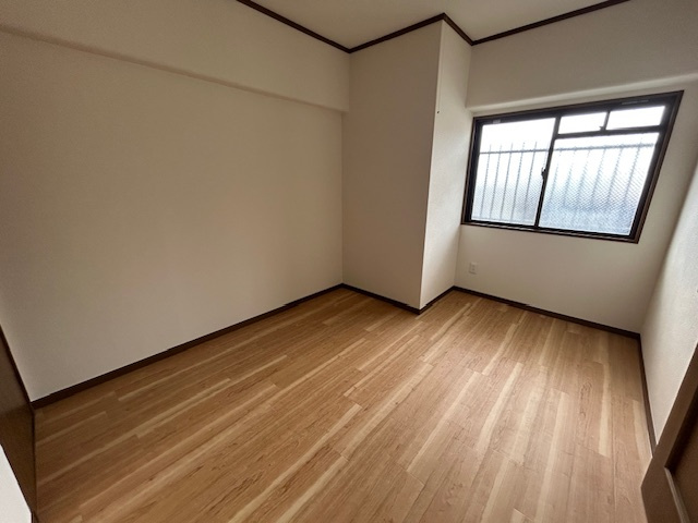 アーデント熊野の洋室