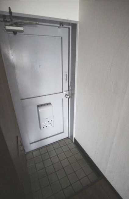 日香苑Ⅰ　礼金0　最上階　南向きの玄関