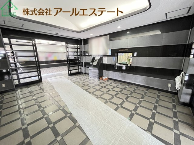 ライオンズマンション姫路東今宿　JR姫新線「播磨高岡駅」徒歩14分のエントランス
