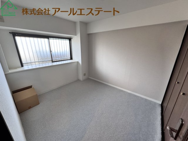 ライオンズマンション姫路東今宿　JR姫新線「播磨高岡駅」徒歩14分の洋室