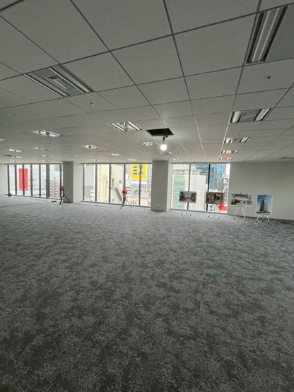 【内装】 | UMEDA EAST CROSS