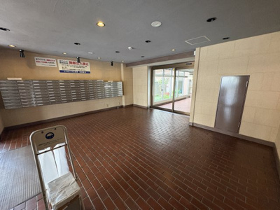 【エントランス】 | エクセレンス三萩野