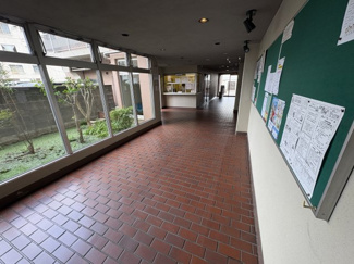 【エントランス】 | エクセレンス三萩野