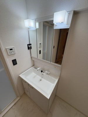 【独立洗面台】 | エクセレンス三萩野