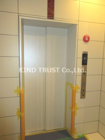 セレニテ梅田ルフレのロビー|毎日通るロビーはこのようになっています