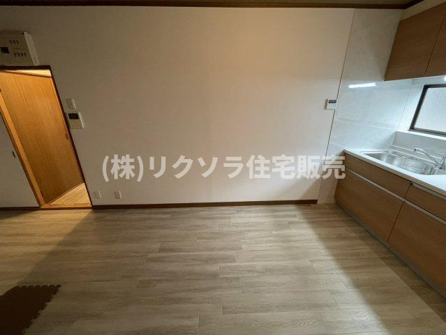 池之宮1丁目　中古一戸建てのキッチン|LDK10.5帖
■物件内覧・資金計画相談・住宅ローン相談、リフォーム相談、お問合せ受付中■
※当日・翌日のご内覧、ご相談はお電話でのお問合せがスムーズです！