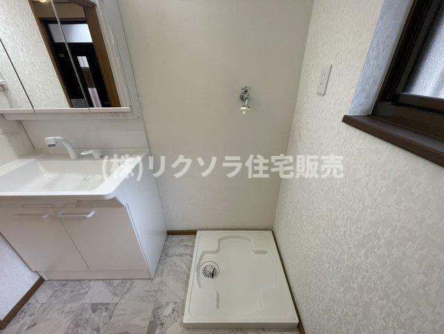 池之宮1丁目　中古一戸建てのランドリースペース|ドラム式も設置可能
■物件内覧・資金計画相談・住宅ローン相談、リフォーム相談、お問合せ受付中■
※当日・翌日のご内覧、ご相談はお電話でのお問合せがスムーズです！