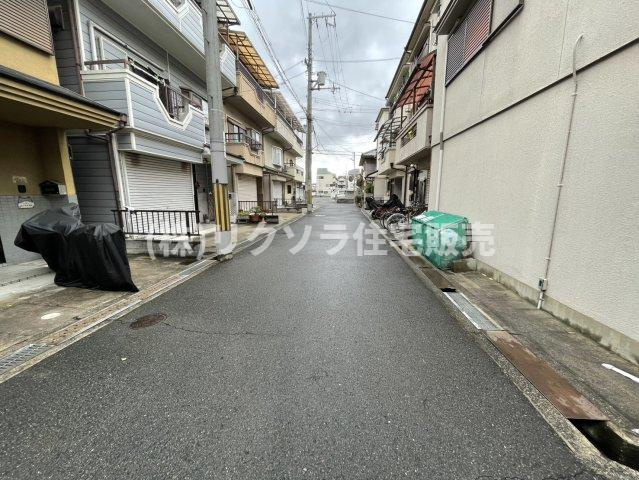 池之宮1丁目　中古一戸建ての前面道路含む現地写真|前道　北　幅員4.7ｍ　西　幅員4.7ｍ
■物件内覧・資金計画相談・住宅ローン相談、リフォーム相談、お問合せ受付中■
※当日・翌日のご内覧、ご相談はお電話でのお問合せがスムーズです！