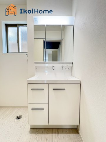 明石市太寺天王町　全3棟　1号棟　新築戸建の洗面所|◆同社施工例◆年中無休：当日予約可●洗濯パンがついていません。5000〜15000円前後です