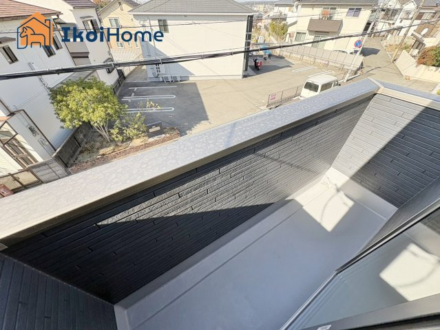 明石市太寺天王町　全3棟　1号棟　新築戸建のバルコニー|【ホームページに現地動画掲載中】●年中無休：当日予約可●バルコニーの屋根は８万円から設置できます。