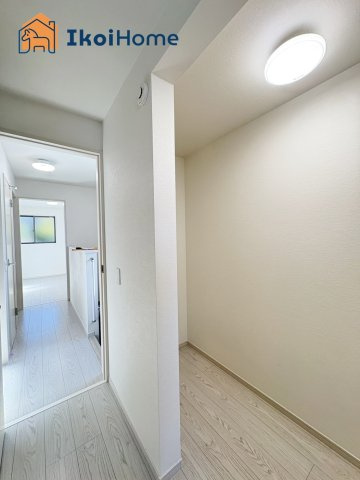 明石市太寺天王町　全3棟　1号棟　新築戸建の収納|◆同社施工例◆収納スペースも広く、荷物が多くなりやすいお子様なども安心です。