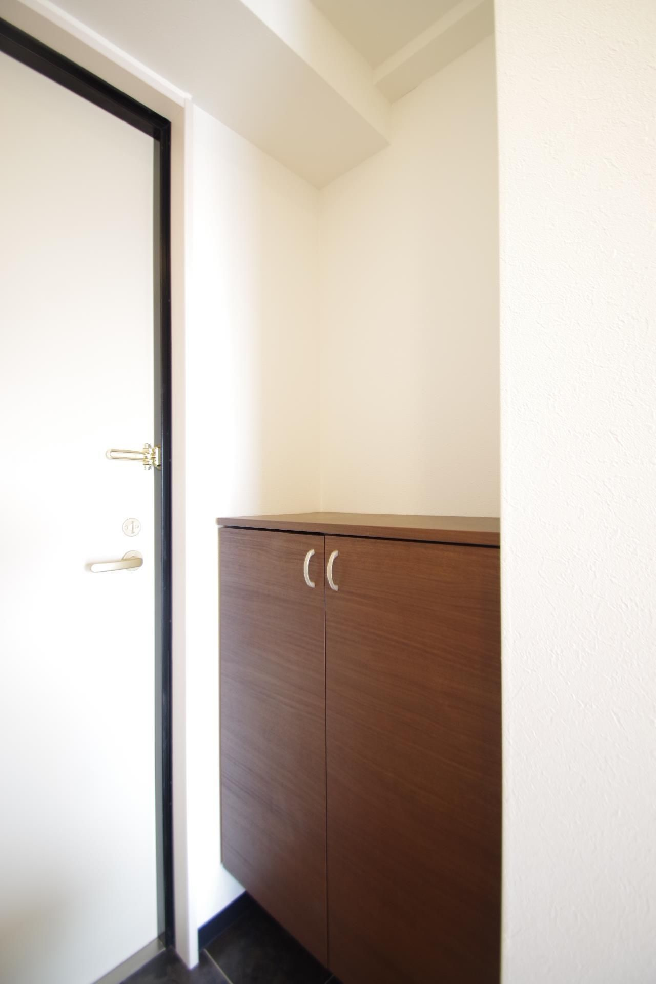 熊本市中央区京町本丁の賃貸マンションの玄関