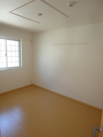 ハピネス中ノ島の居間・リビング