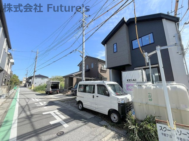 八潮市大瀬　新築戸建　全1棟の前面道路含む現地写真|前面道路含む現地写真です。