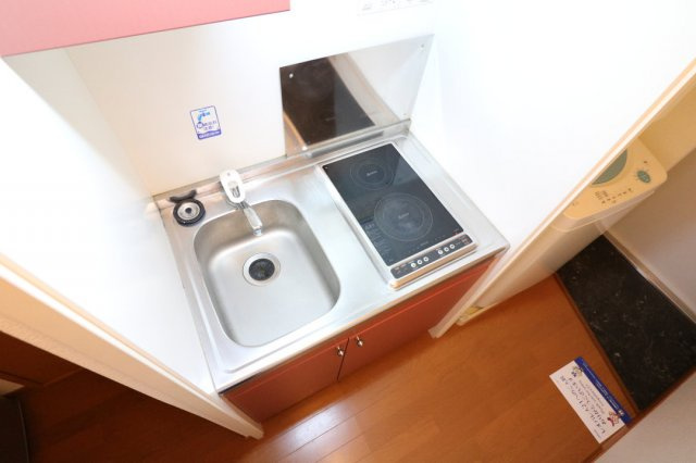 レオパレスデュオ六甲道のキッチン|使いやすいキッチンです