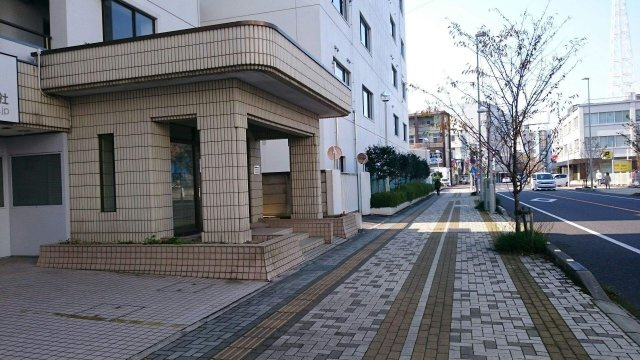 レジデンスYMMのエントランス