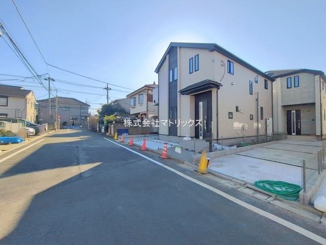 練馬区大泉学園町1丁目　土地33坪超　大型住宅　全6棟の前面道路含む現地写真|A号棟