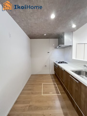 明石市太寺天王町　全3棟　2号棟　新築戸建のキッチン|【ホームページに現地動画掲載中】●年中無休：当日予約可●シンクは傷や汚れが付きにくい静音仕様