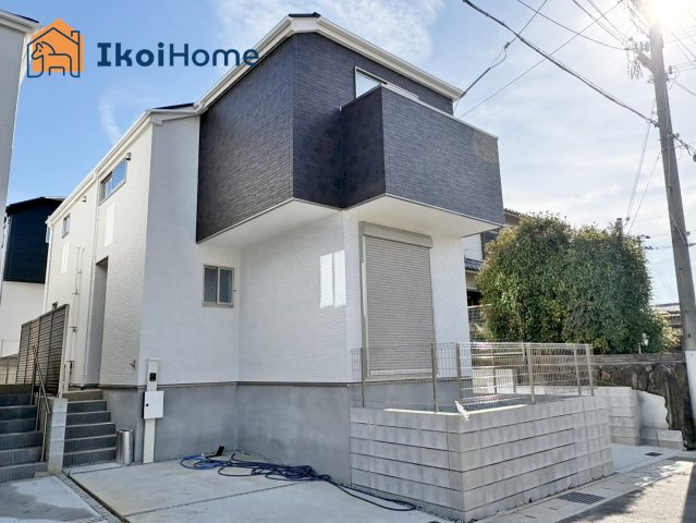 明石市太寺天王町　全3棟　2号棟　新築戸建の駐車場|【ホームページに現地動画掲載中】●年中無休：当日予約可●駐車場は普通車1台可能です。