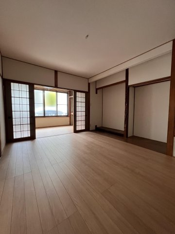 丸山邸貸家の居間・リビング|おしゃれなリビングです