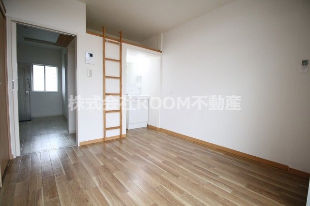 リッツハウスTKOの居間・リビング