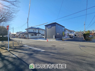 【前面道路含む現地写真】 | LiveleGarden.S第2下野緑　1号棟 | 前面道路含む現地写真