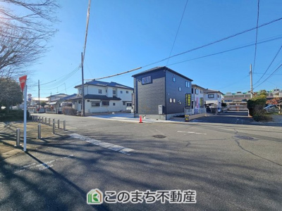 【前面道路含む現地写真】 | LiveleGarden.S第2下野緑　1号棟 | 前面道路含む現地写真