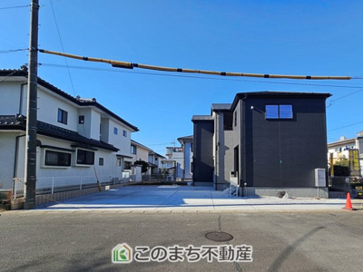 【駐車場】 | LiveleGarden.S第2下野緑　1号棟 | 並列駐車３台可能（車種によります）