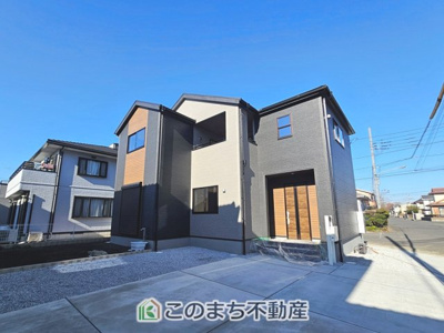 【外観】 | LiveleGarden.S第2下野緑　1号棟 | シックなカラートーンで街並みに溶け込む外観は、主張し過ぎず、かつ平凡ではない絶妙なバランスで輝きを放ちます。