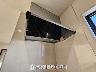 【キッチン】 | LiveleGarden.S第2下野緑　1号棟 | お料理の匂いもスッキリ♪シンプルデザインで掃除も簡単‼