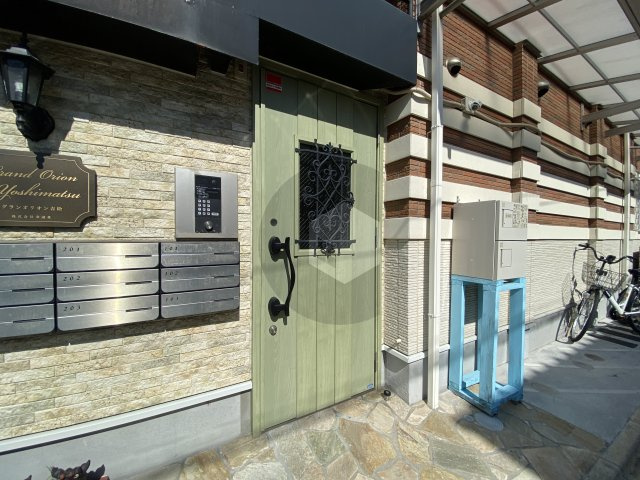 グランオリオン吉松のエントランス