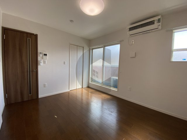 グランオリオン吉松の居間・リビング