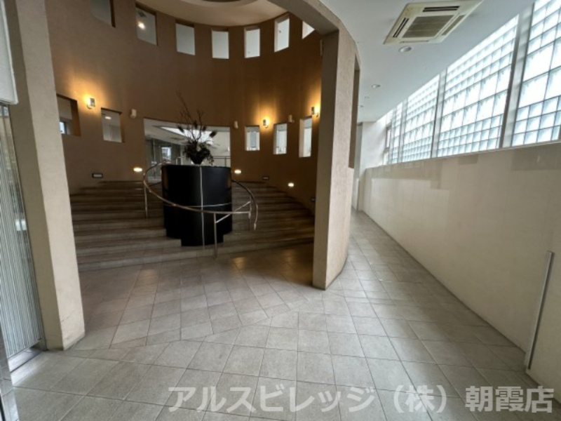 グローリオ志木柏町のエントランス
