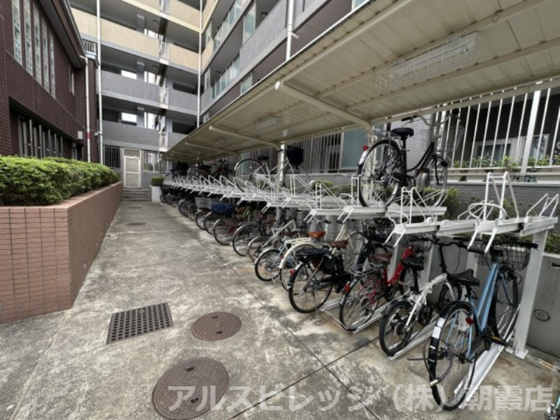 グローリオ志木柏町の駐輪場
