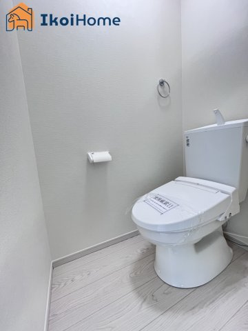 明石市太寺天王町　新築戸建のトイレ|【ホームページに現地動画掲載中】●年中無休：当日予約可●節水型で従来製品より60％水量削減。